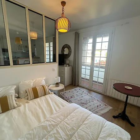 Au Centre-ville - 2 Pers. - Fr-1-487-394